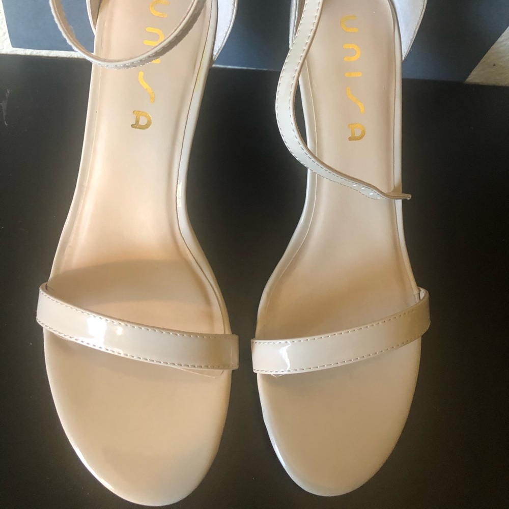 Unisa 3in stiletto heels 9.5
